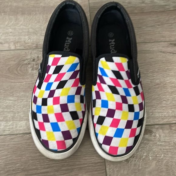 mudd checkered shoes